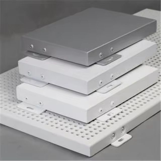 Белая стеклянная алюминиевая шторная стена с теплоизоляцией K=2.0W/(m2·K) Максимальная ширина 6m
